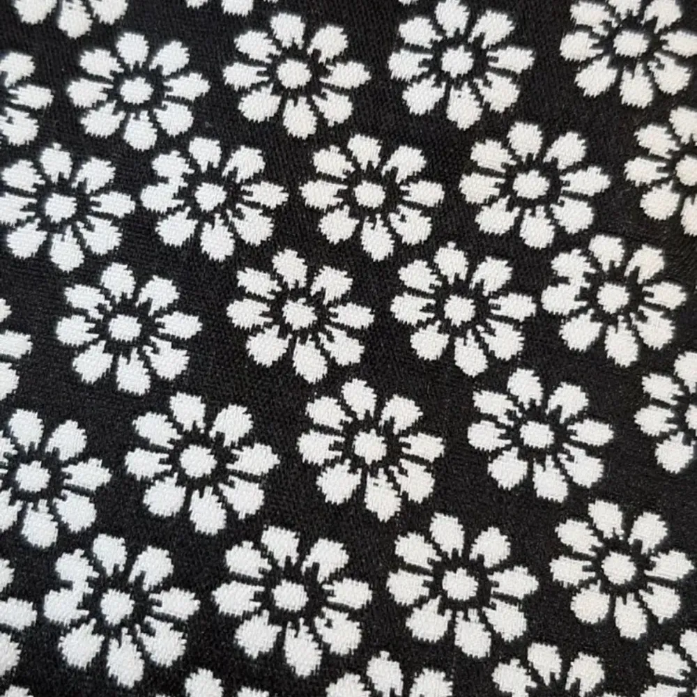 Black & White Retro Daisy Flower & Bows Sleeveless ModCloth Dress by Wendy Bird Size 2 - Image 7