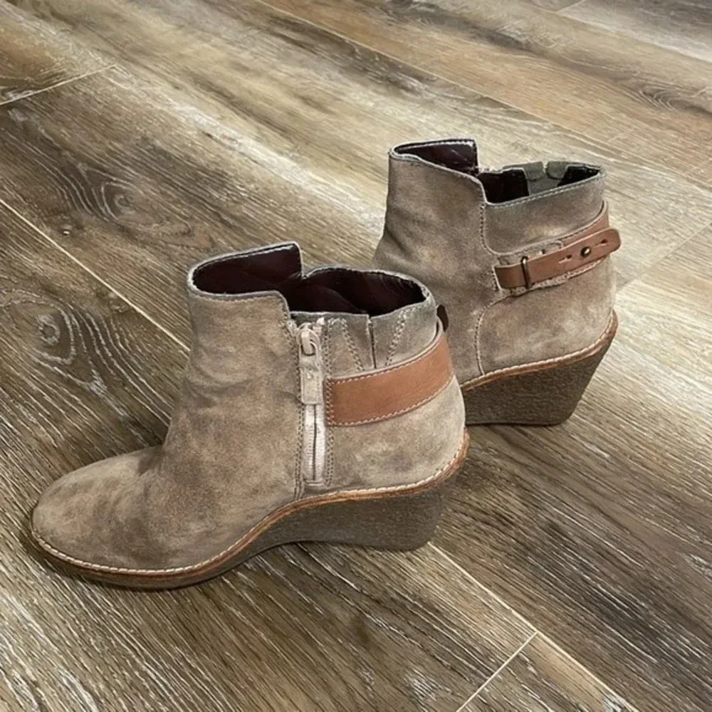 Cole Haan Martina Suede Tan Ankle Booties, size 6.5 - Image 4