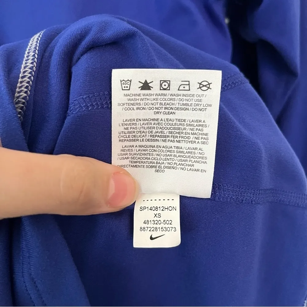 Women’s Nike Running Purple and Grey Dri-Fit Jacket Size XS - Image 4