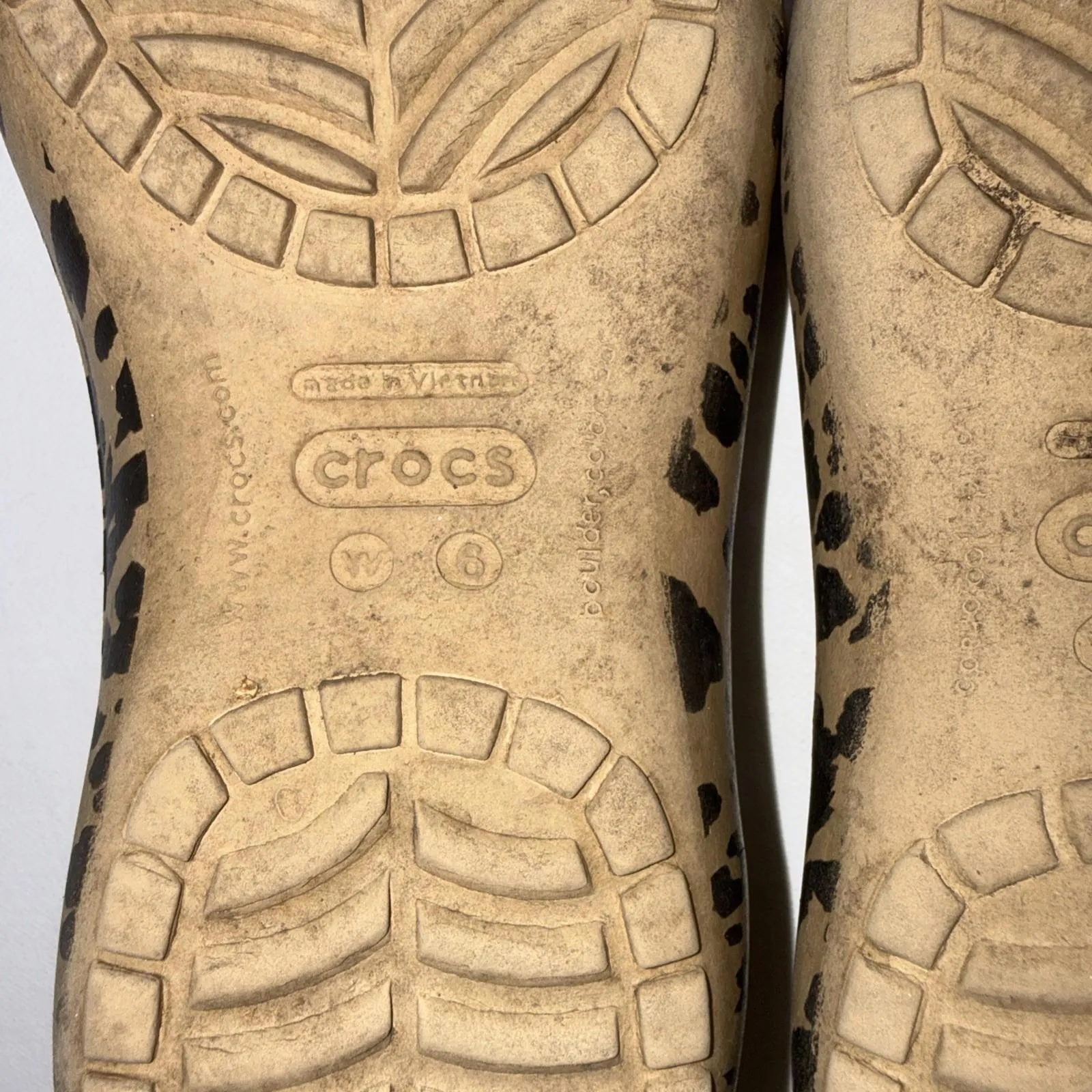 Crocs Women Boulder Colorado Animal Print SlipOn Gorpcore Water Ballet Flat Sz 6 - Image 10