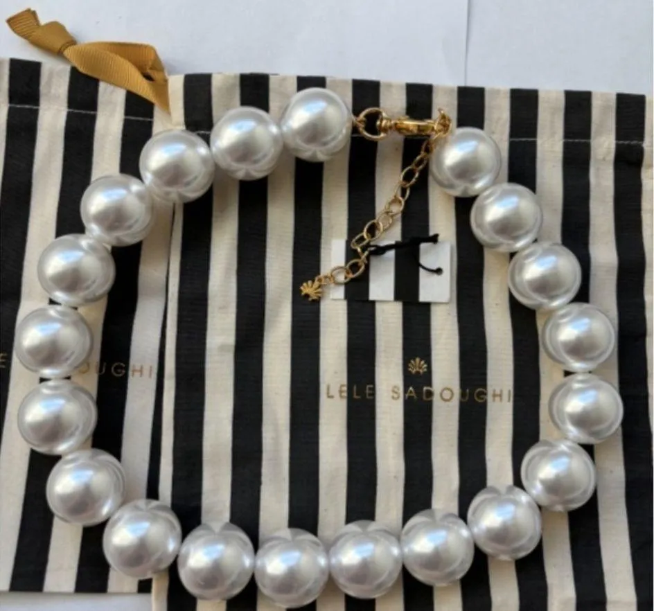 NWOT Lele Sadoughi Pearl necklace - Image 4