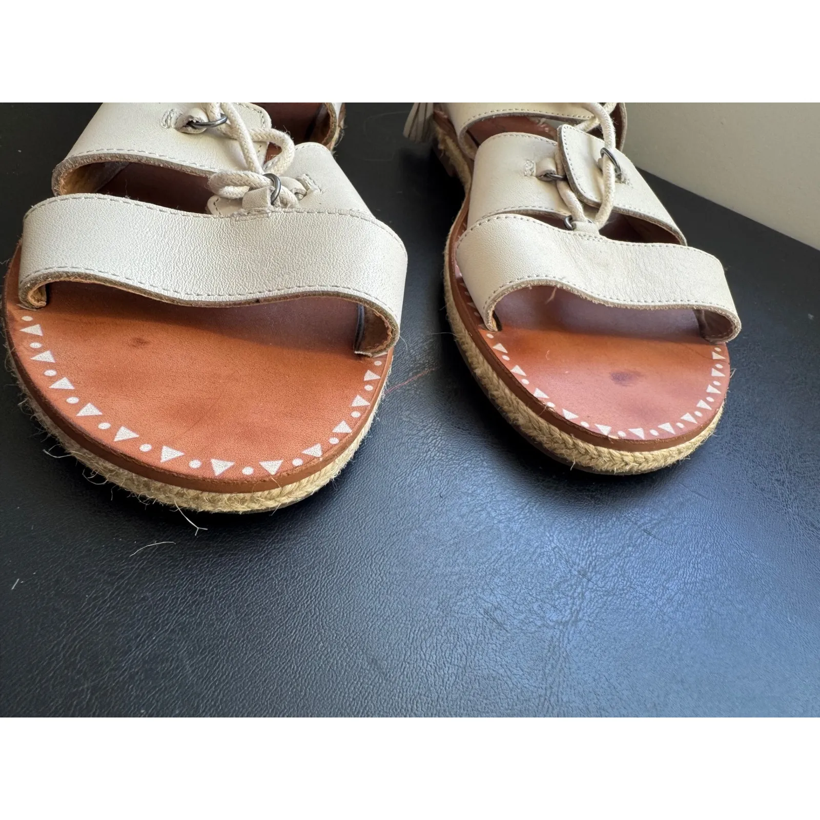 Lucky Brand Womens Leather White Lace Up Tassle Gladiator Sandals sz 8 Boho Chic - Image 4