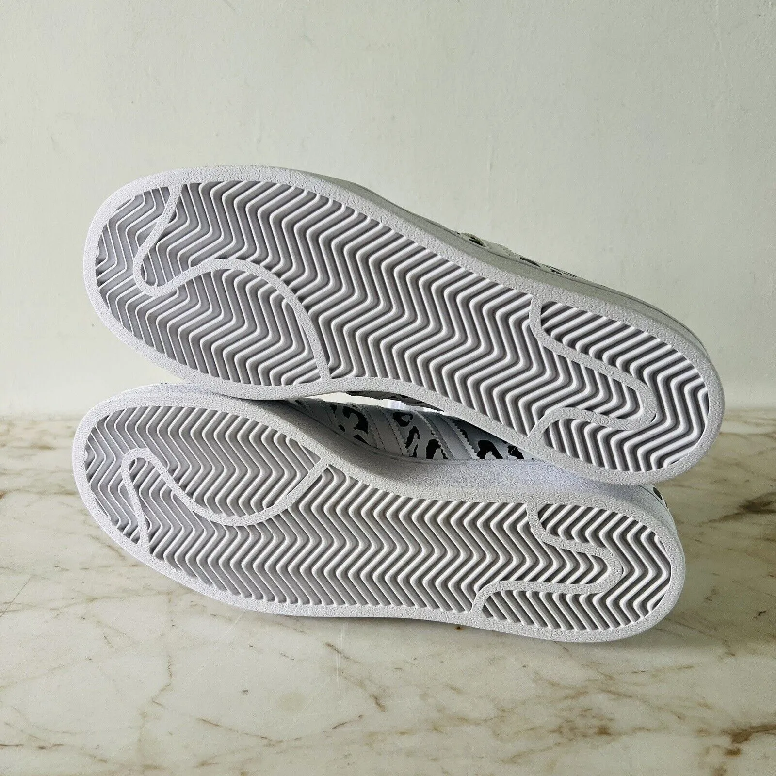 ADIDAS Originals Superstar Cheetah Print Sneakers Cloud White / Core Black- US 8 - Image 10