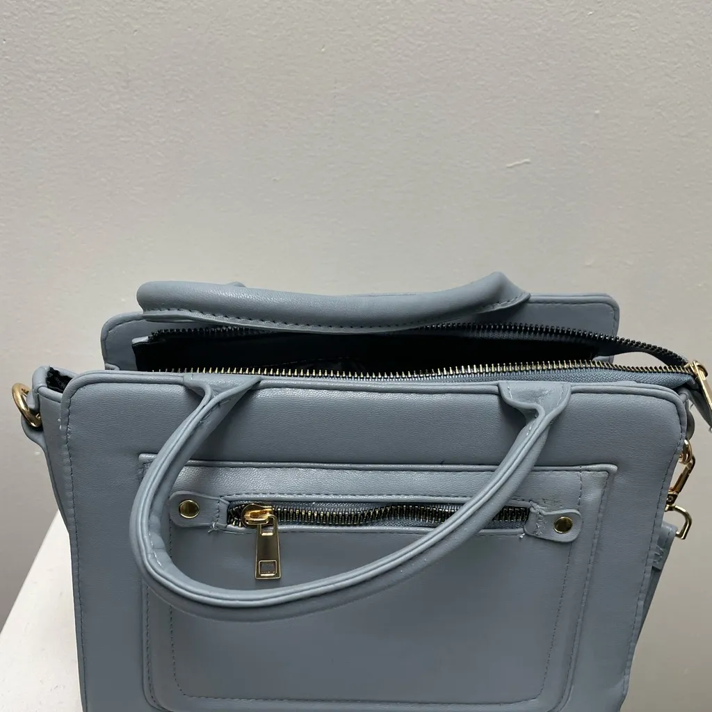 Elegant Blue Handbag - Image 3