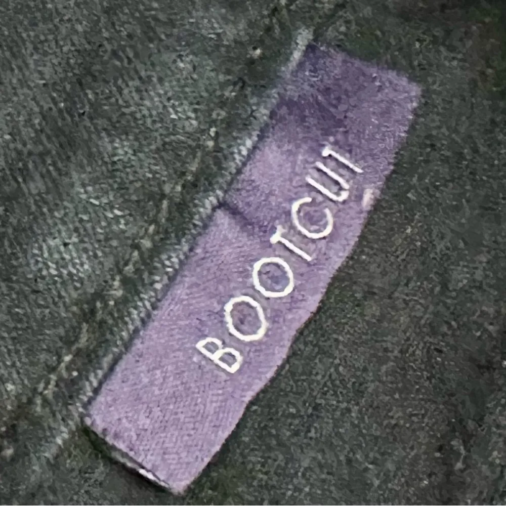 NYDJ Black Straight Leg Jeans Classic Fit Lift Tuck Technology Bling Pockets Fun - Image 8