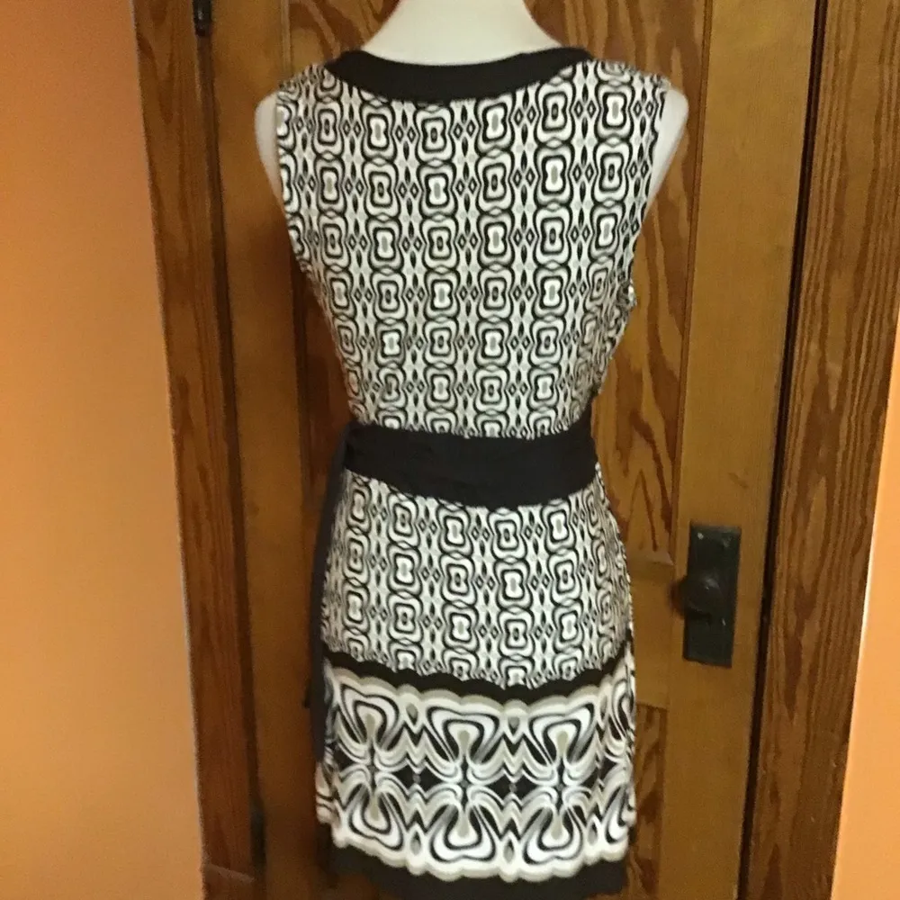 Tribal NWT plunging mini dress Size M - Image 12