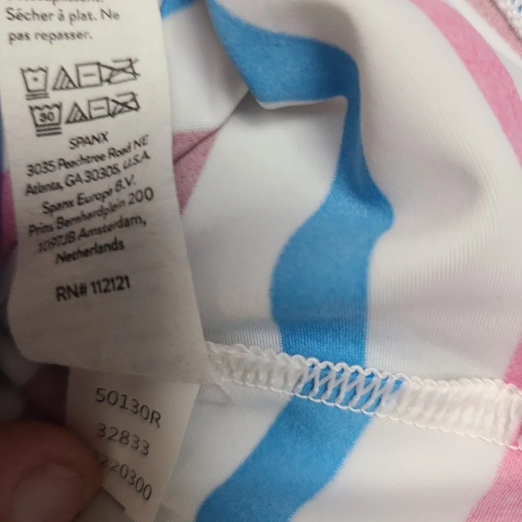 Spanx Swim Shirt Rash Guard‎ Ocean Stripe Hibiscus Crew Neck Long Sleeve Medium - Image 4