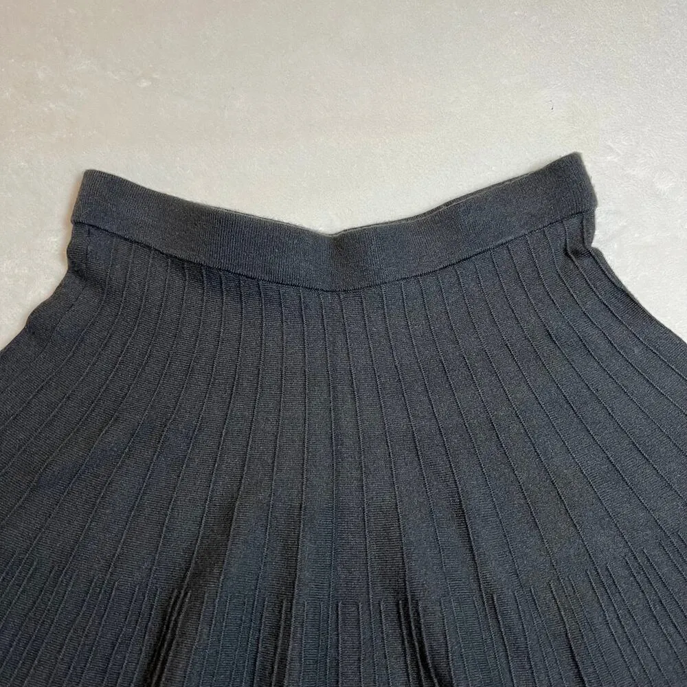 W118 by Walter Baker Knit Flare Mini Skirt Size Small Preppy Academia Neutral - Image 3