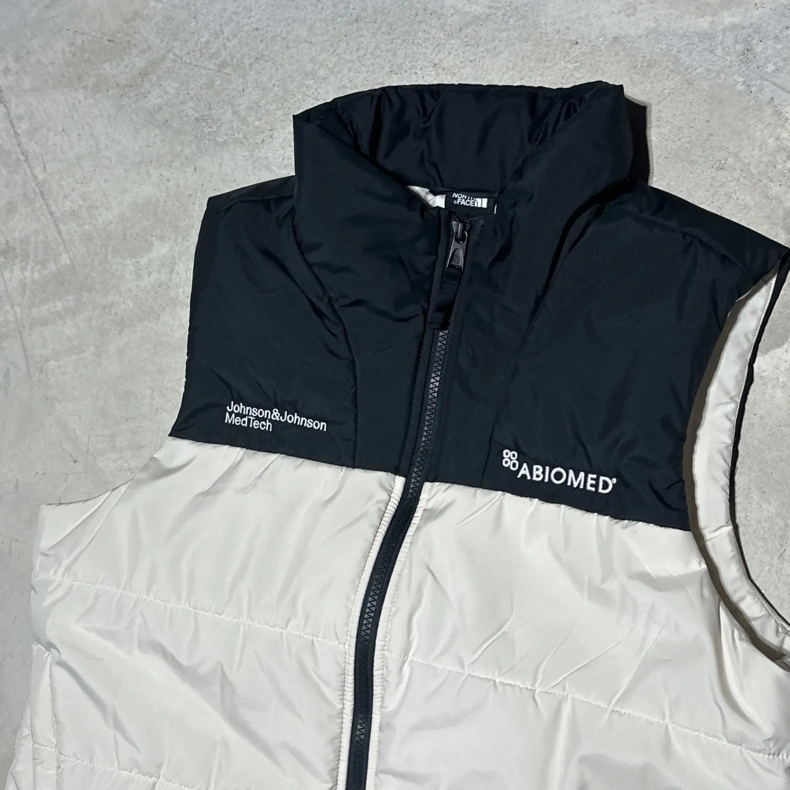 The North Face Vest Jacket Everyday Puffer Lightweight Womens SZ M Johnson Logo - Image 2