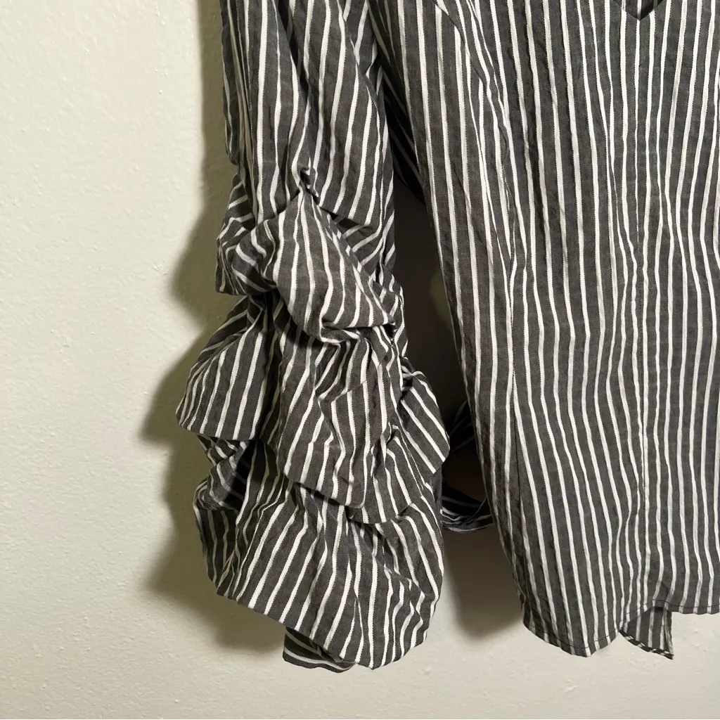 White House Black Market Striped V-Neck Top Gray Stripe 0 - Image 8