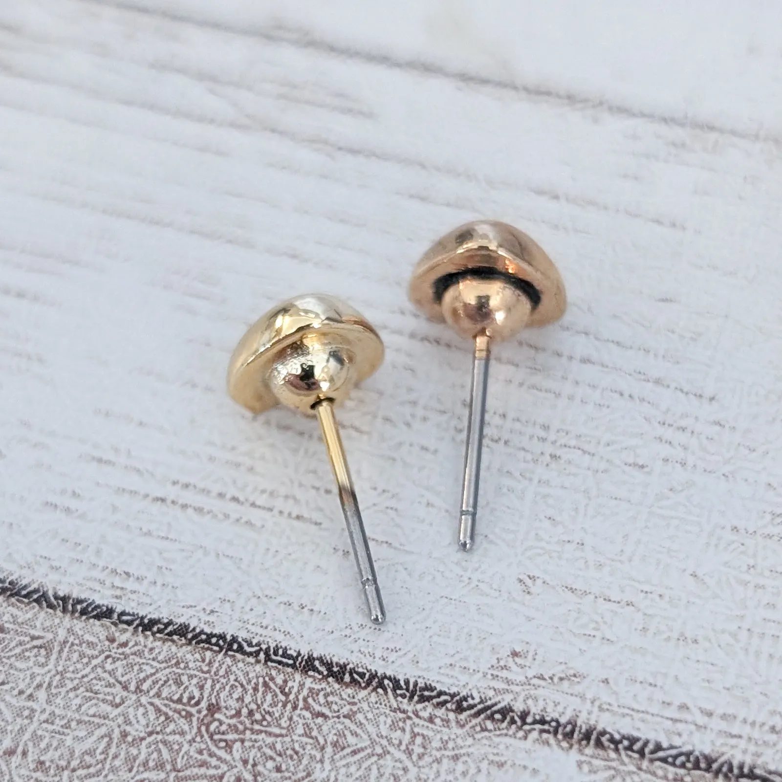 Heart Shape Stud Earrings - Image 4