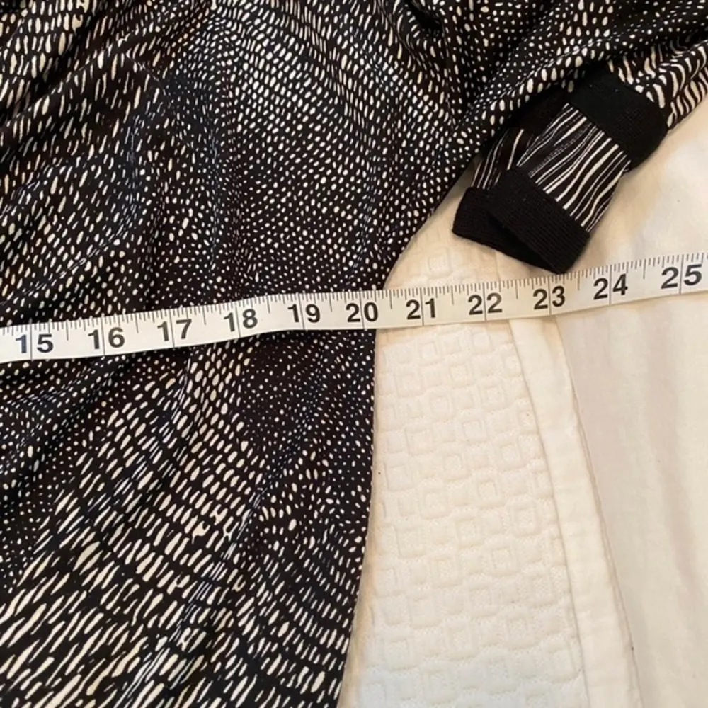 Tory Burch Tunic Size Medium - Image 8