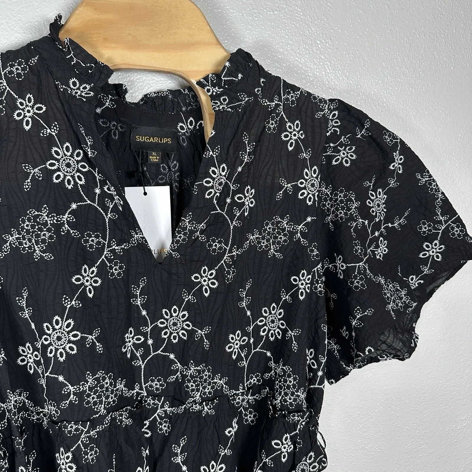 NEW Sugarlips Noelle Split Neck Poplin Tiered Midi Dress Size XL Black Floral - Image 3