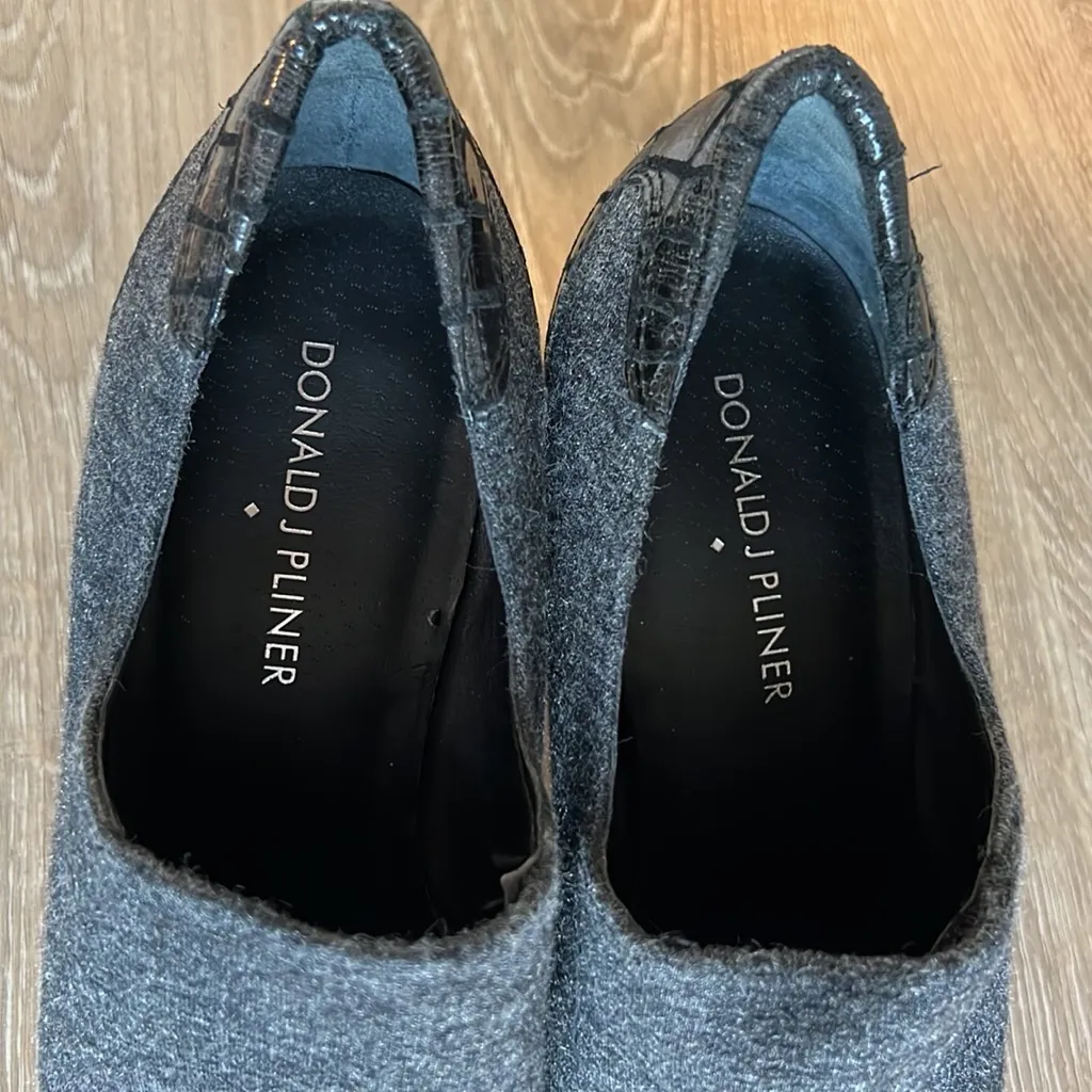 Donald J. Pliner Ponte & Leather Closed Toe Heel, 6.5 Gray - Image 10