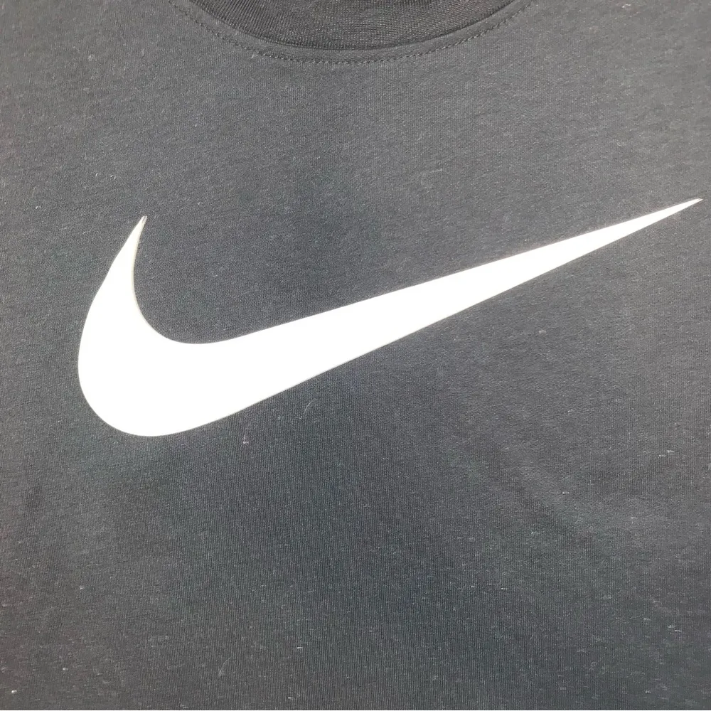 NIKE Crop Top Shirt - Image 2