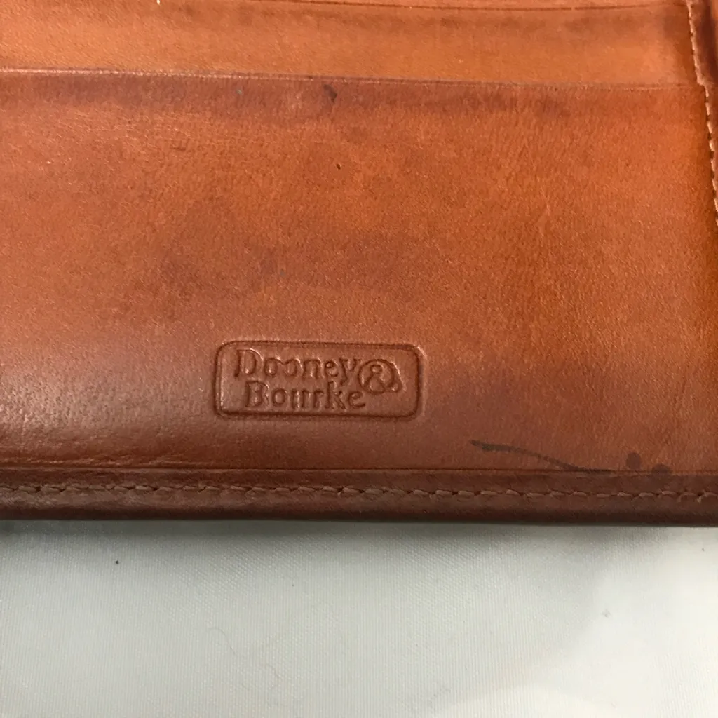 Dooney & Bourke Vintage Bifold Wallet with Kiss-lock Coin Pouch EUC - Image 8