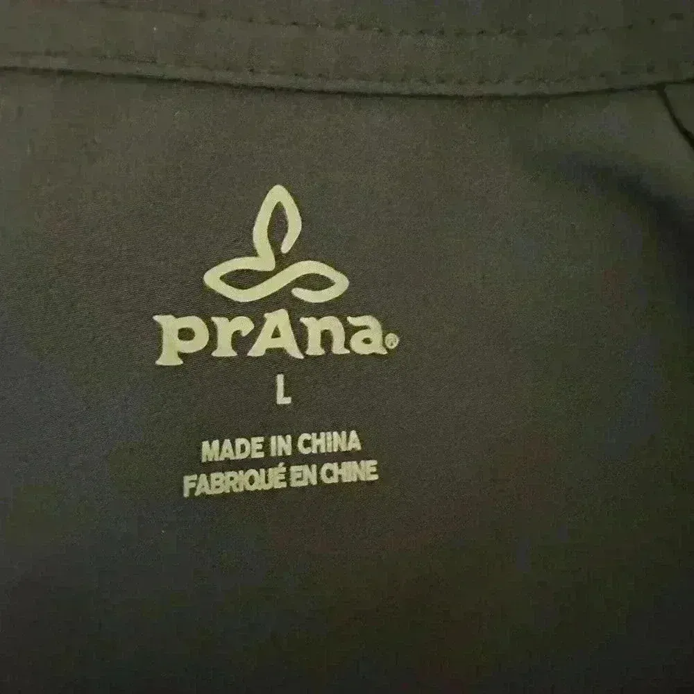 PrAna Silvana Black Unlined Stretch Boardshorts size large - Image 4