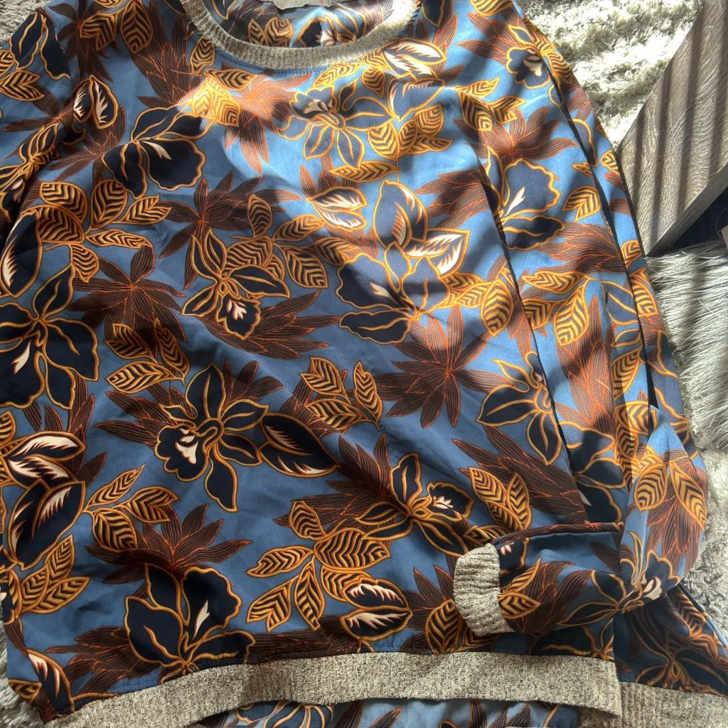 Le Lis medium floral top - Image 3