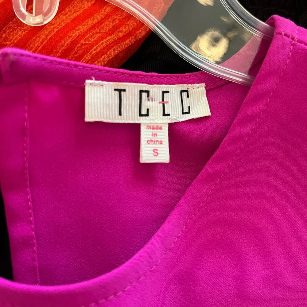 Hot Pink Ruffle Dress Size 2 - Image 4