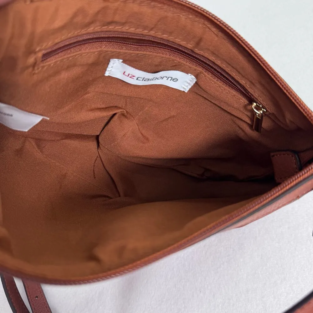 Vintage Liz clairbone crossbody adjustable strap brown zipper pocket small. - Image 6