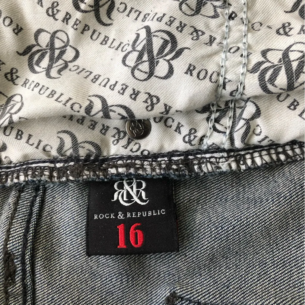 Rock & Republic Women’s kashmiere Indigo Denim Jeans with White Accents Size 16 - Image 13