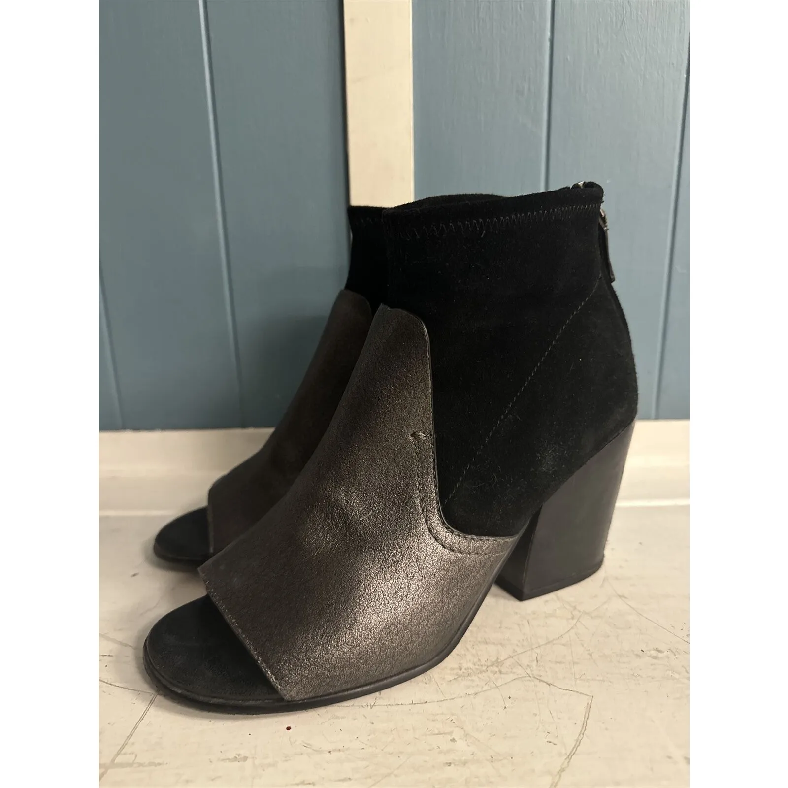 Naked FeetBeta Black Suede Metallic Leather Heeled Booties‎ Chunky Heel Size 8 - Image 2