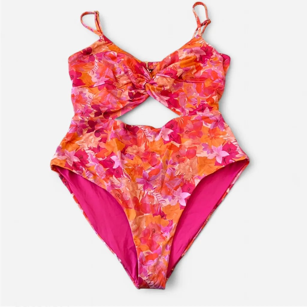 L*Space Kyslee Into The Tropics One Piece Swimsuit - Image 4