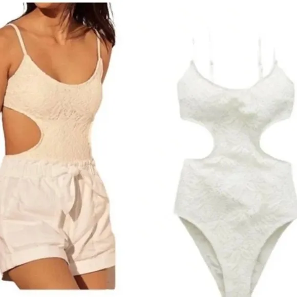 NWT AERIE CROCHET SIDE CUT OUT BACK TIE DETAIL ONE PIECE SWIMSUIT - Image 2