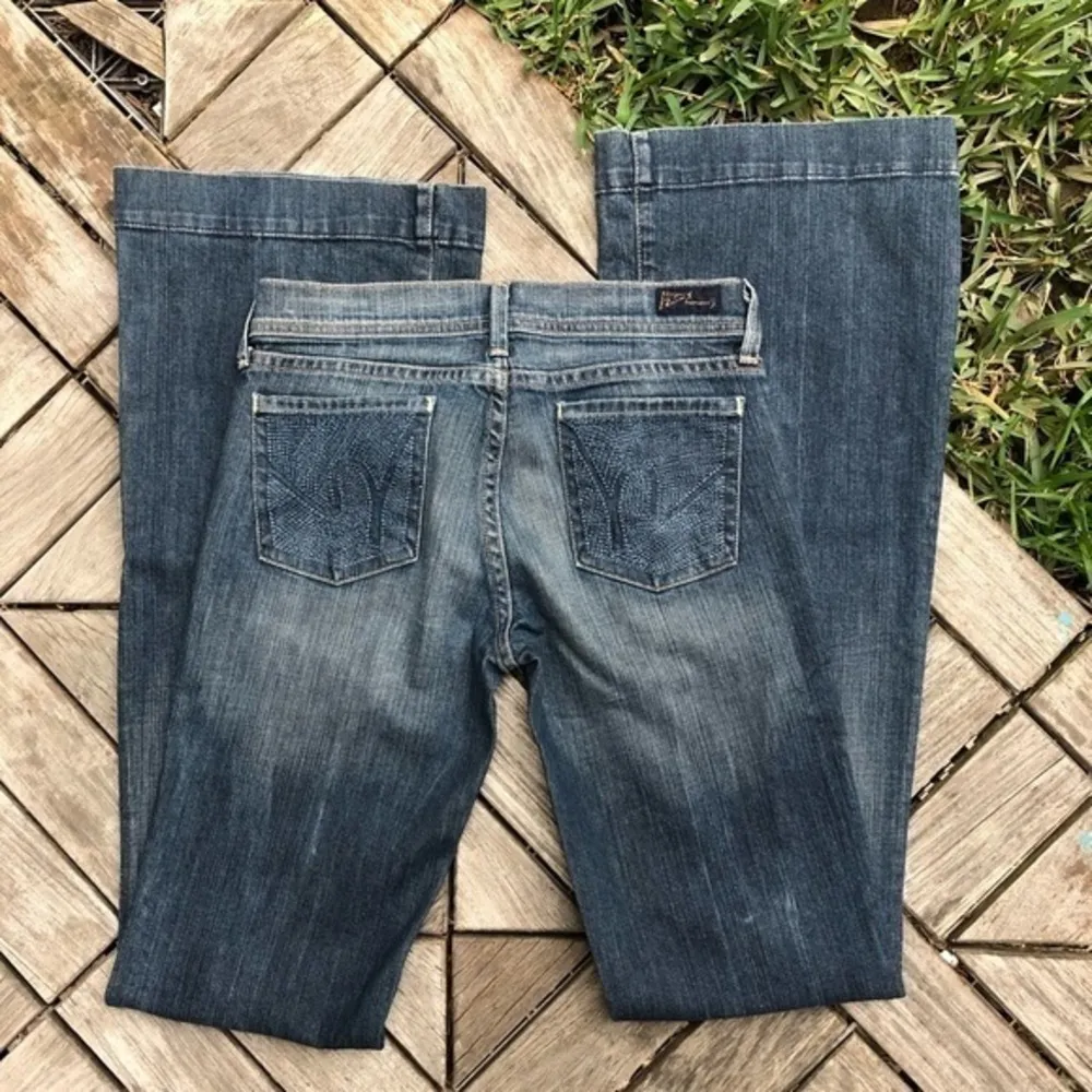 CofH Picasso #080 Full Leg Flare Jeans Size 25 - Image 2