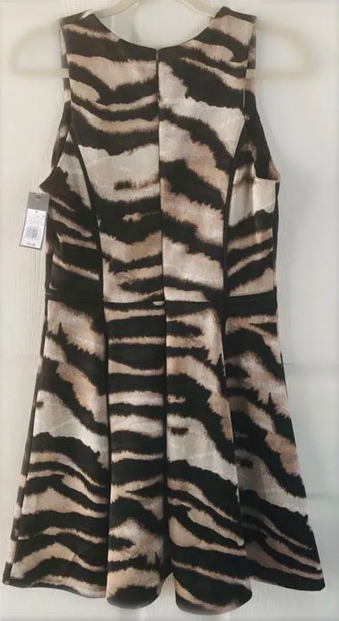 Zebra Print A-line Dress - Image 9