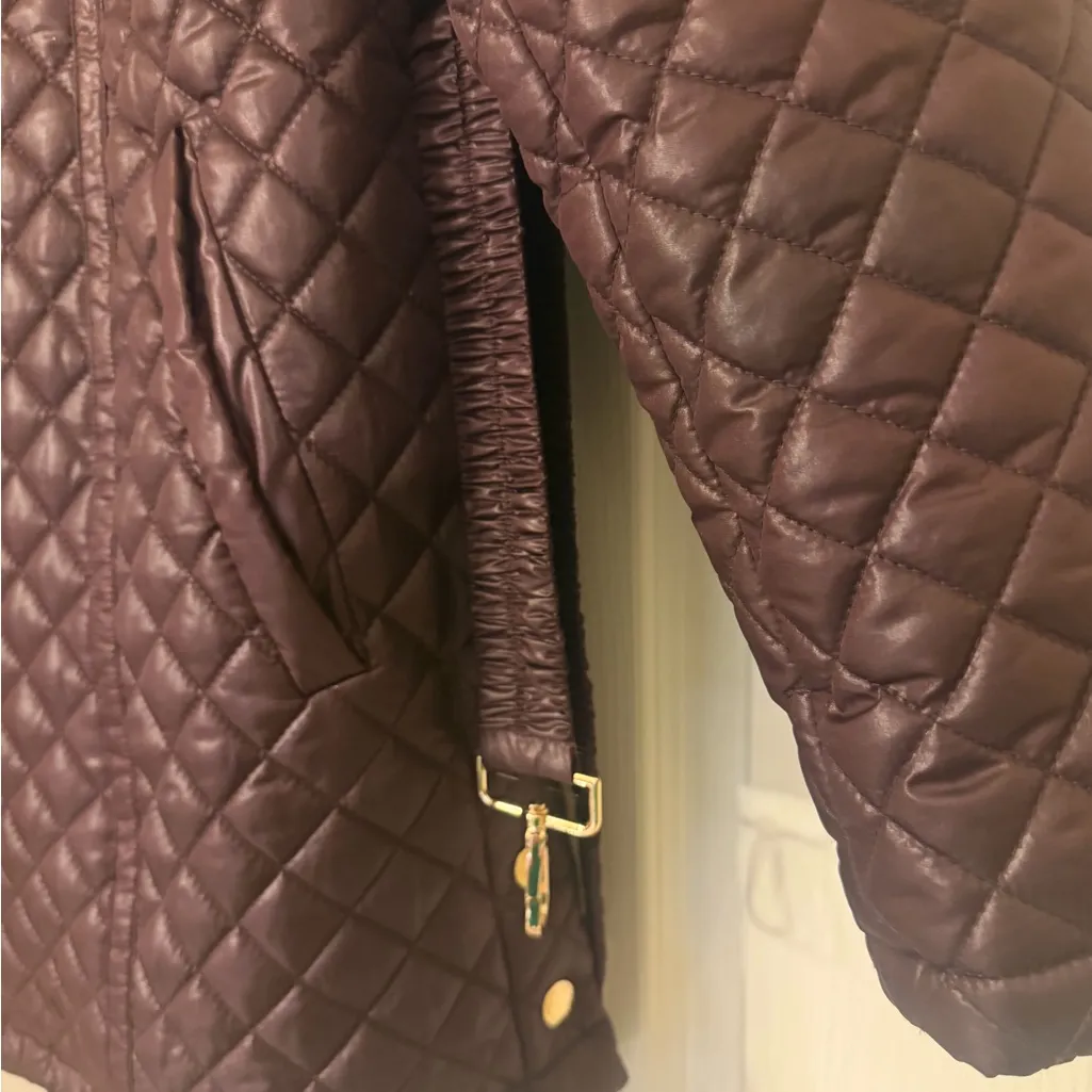 Via Spiga Burgundy Quilted Jacket with gold belt detail! Brown Size L - Image 2