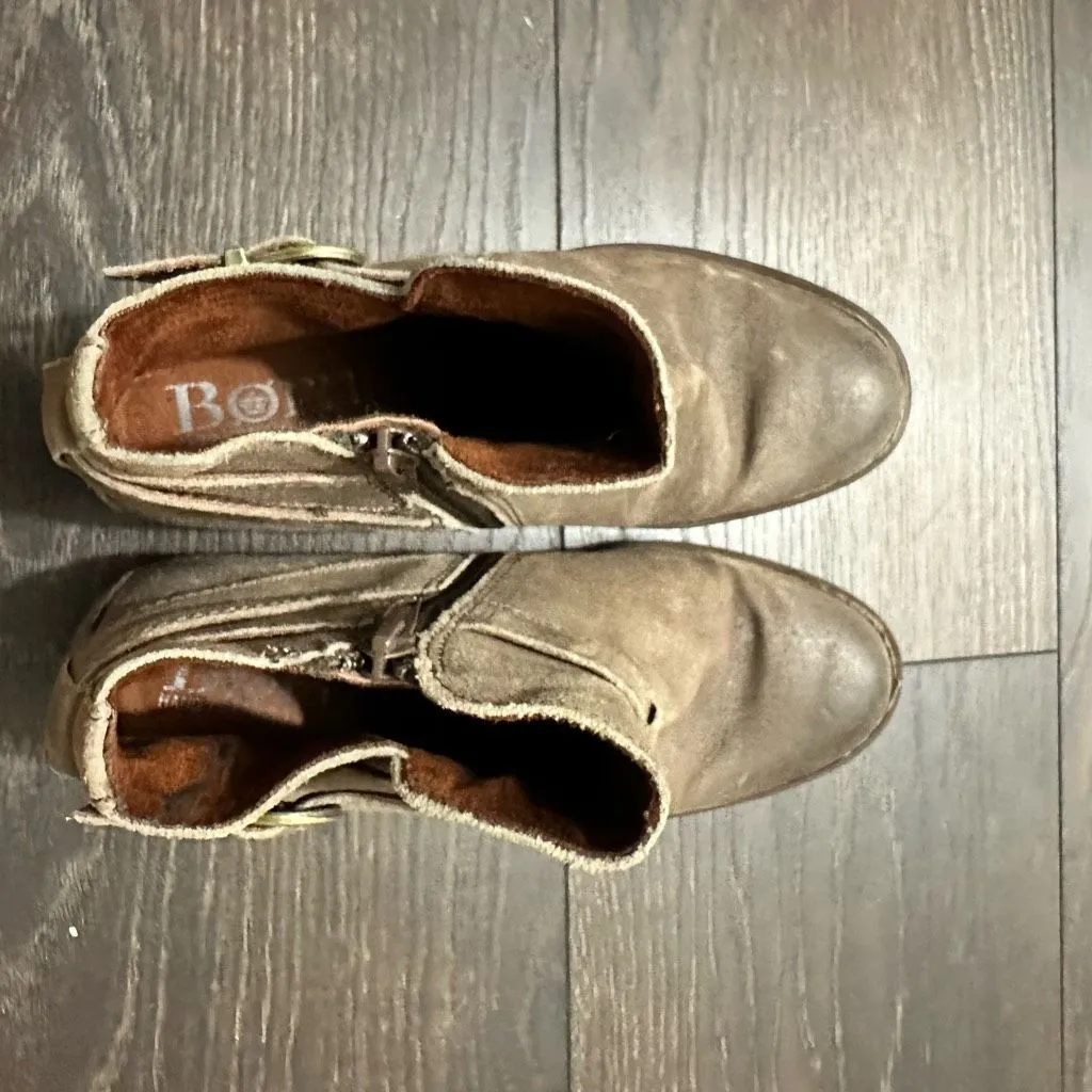 Born Women’s 6 Leather Distressed Ankle Buckle Strap Booties - Image 5