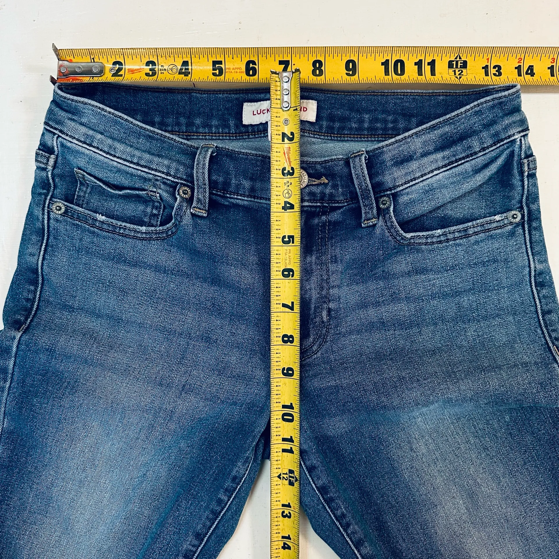 Lucky Brand Sweet Straight Mid-Rise Jeans Blue 6/28 A - Image 6