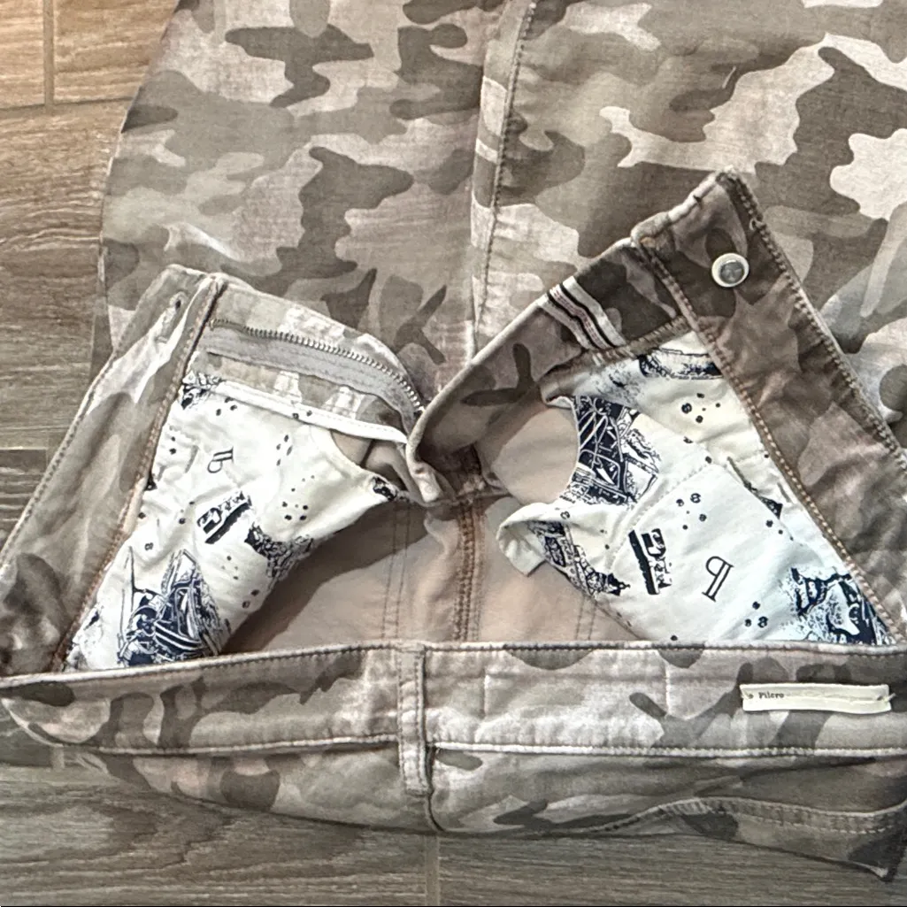 Pilcro Camouflage High-Rise skinny cropped camouflage velvet feel Pants size 26 - Image 5