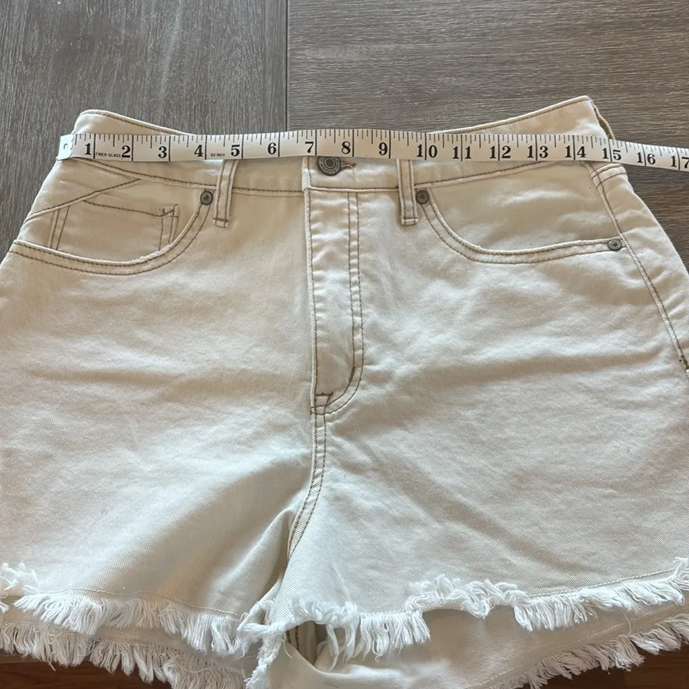 Scoop Cut Off Denim Shorts Size 8 - Image 6