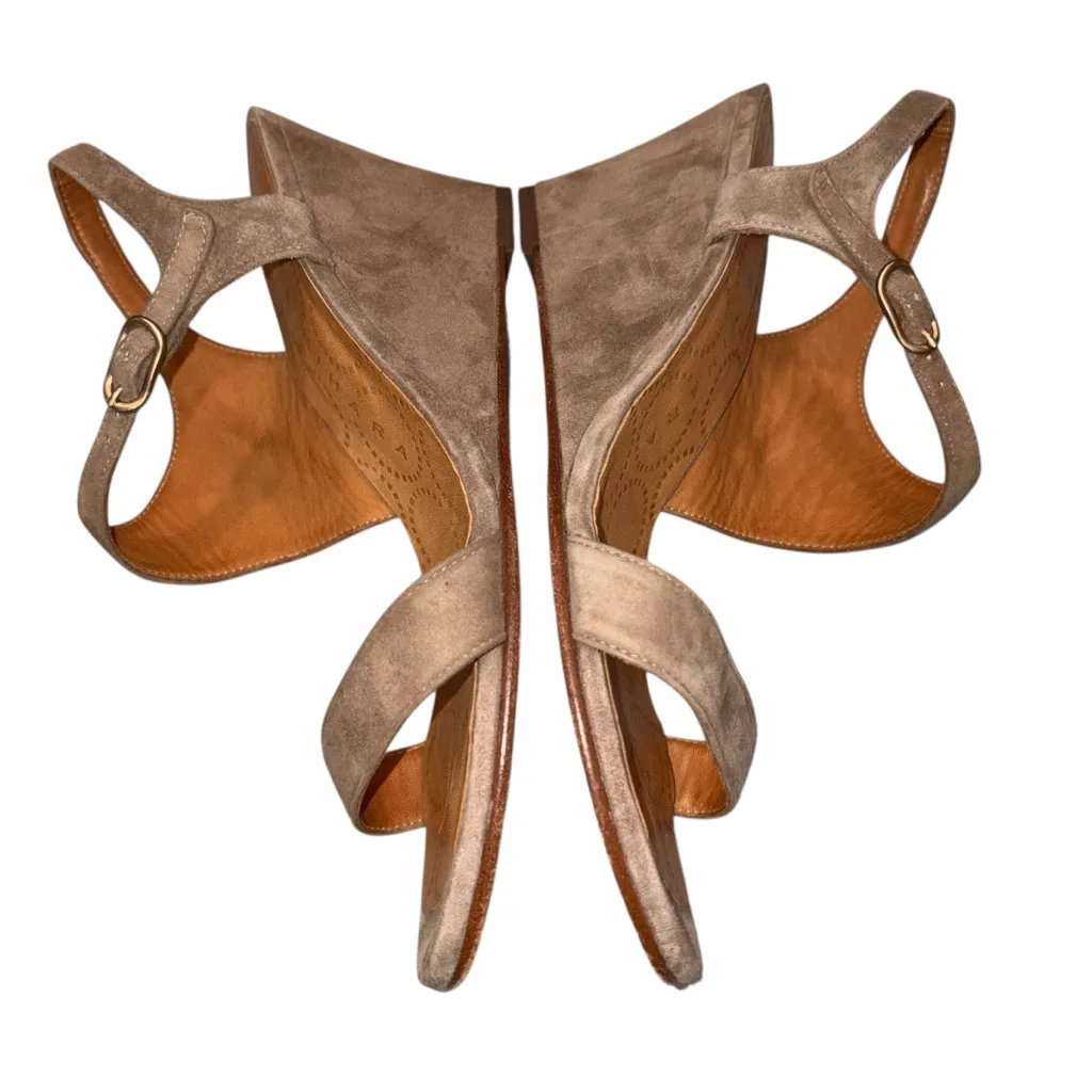 Chie Mihara Brown Suede Anatour Wedge Sandals Shoes size 38.5 Tan - Image 6