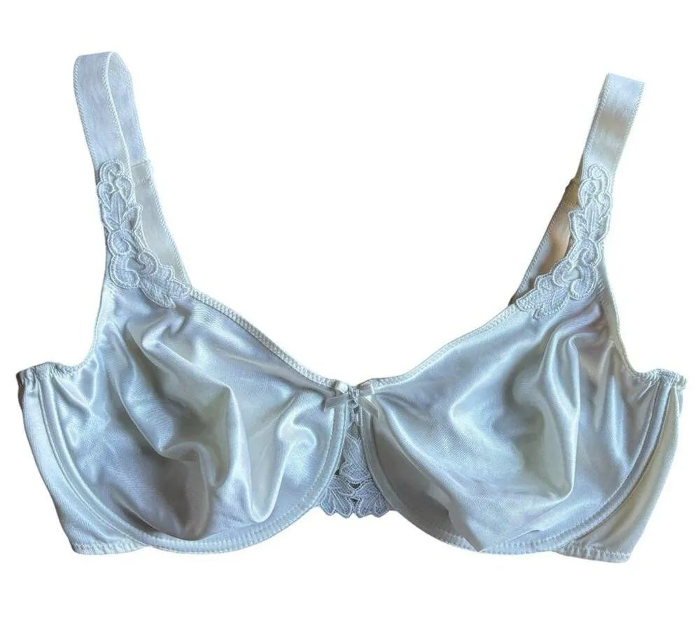 Chantelle Hedona Molded Ivory Underwired Bra (2031)- Size 36E - Image 3