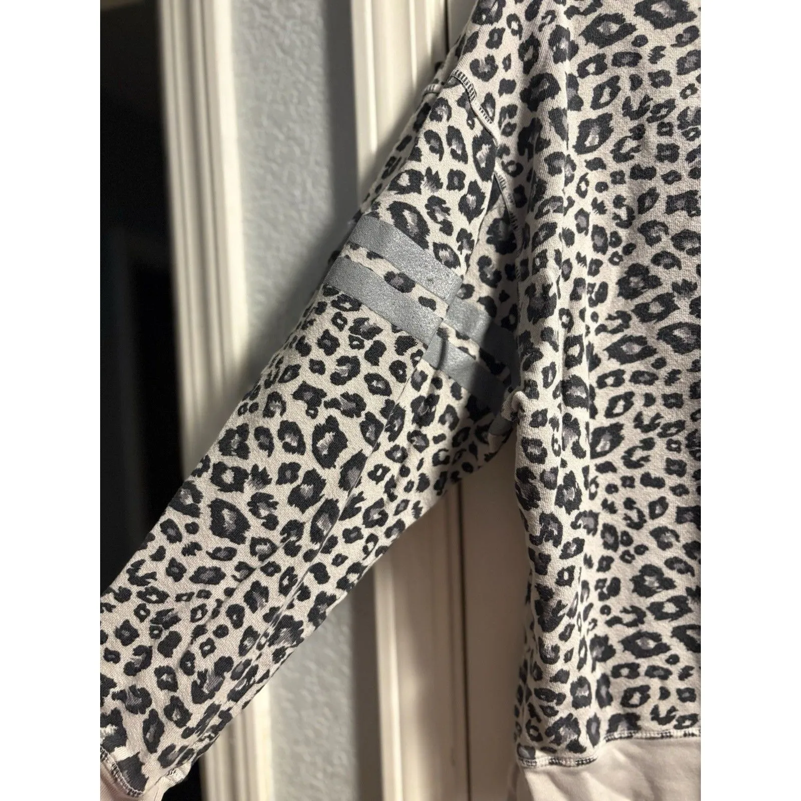 FOUND Leopard Print Sweater Gray Animal Print Pullover Large - Image 3