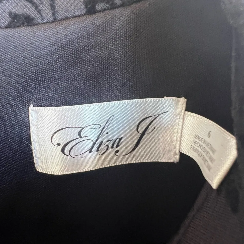 Black Classic Contemporary Modest  Dress - Womens Size 6 - Image 2