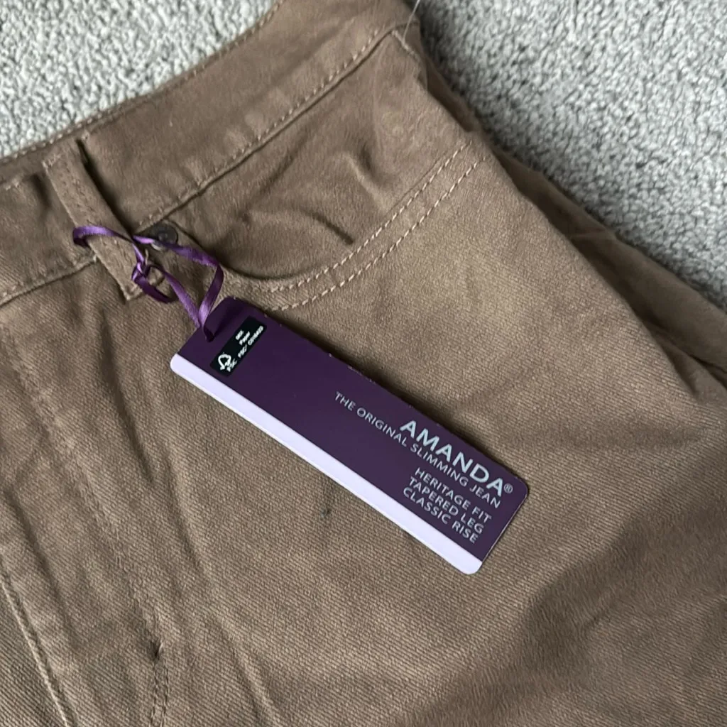 NWT Gloria Vanderbilt Amanda Jeans SIZE 6 - Image 2