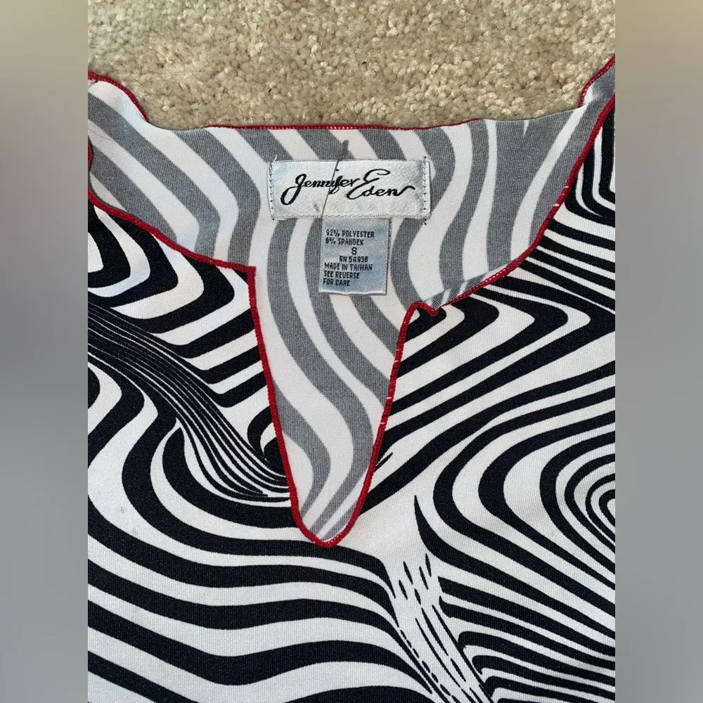 vintage 90s black and white psychedelic swirl top - Image 4