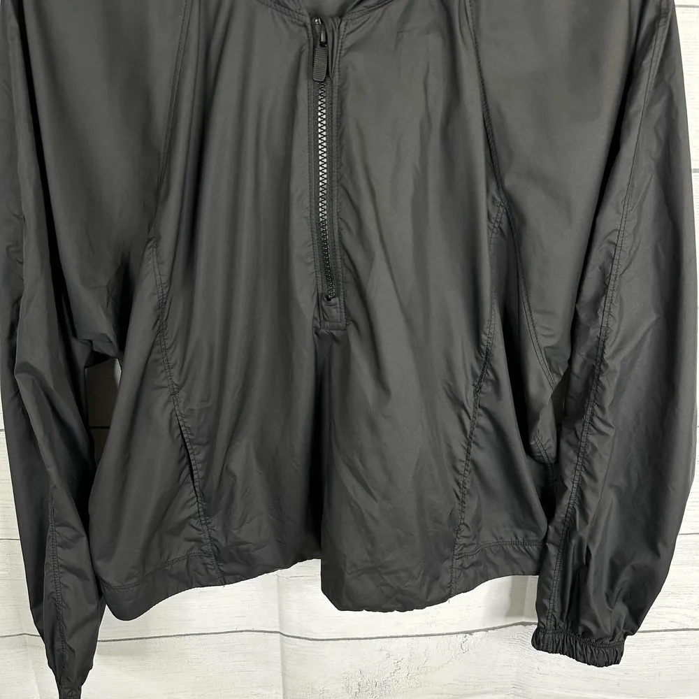 Lululemon Womens size 8 I Put A Shell On You Pullover Hooded Cropped Jacket - Image 11