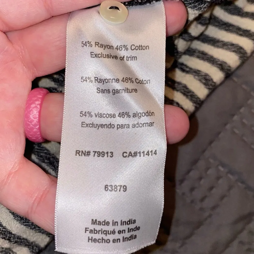 A Pea in the Pod Striped V Neck Boho Blouse - Image 5