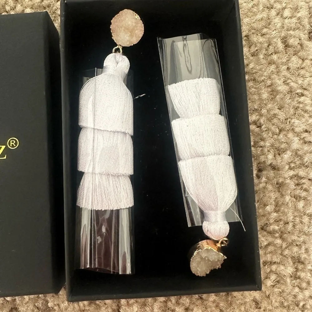 Me&Hz Druzy Stud Tassel Dangle Drop Earrings NWT Gold - Image 2