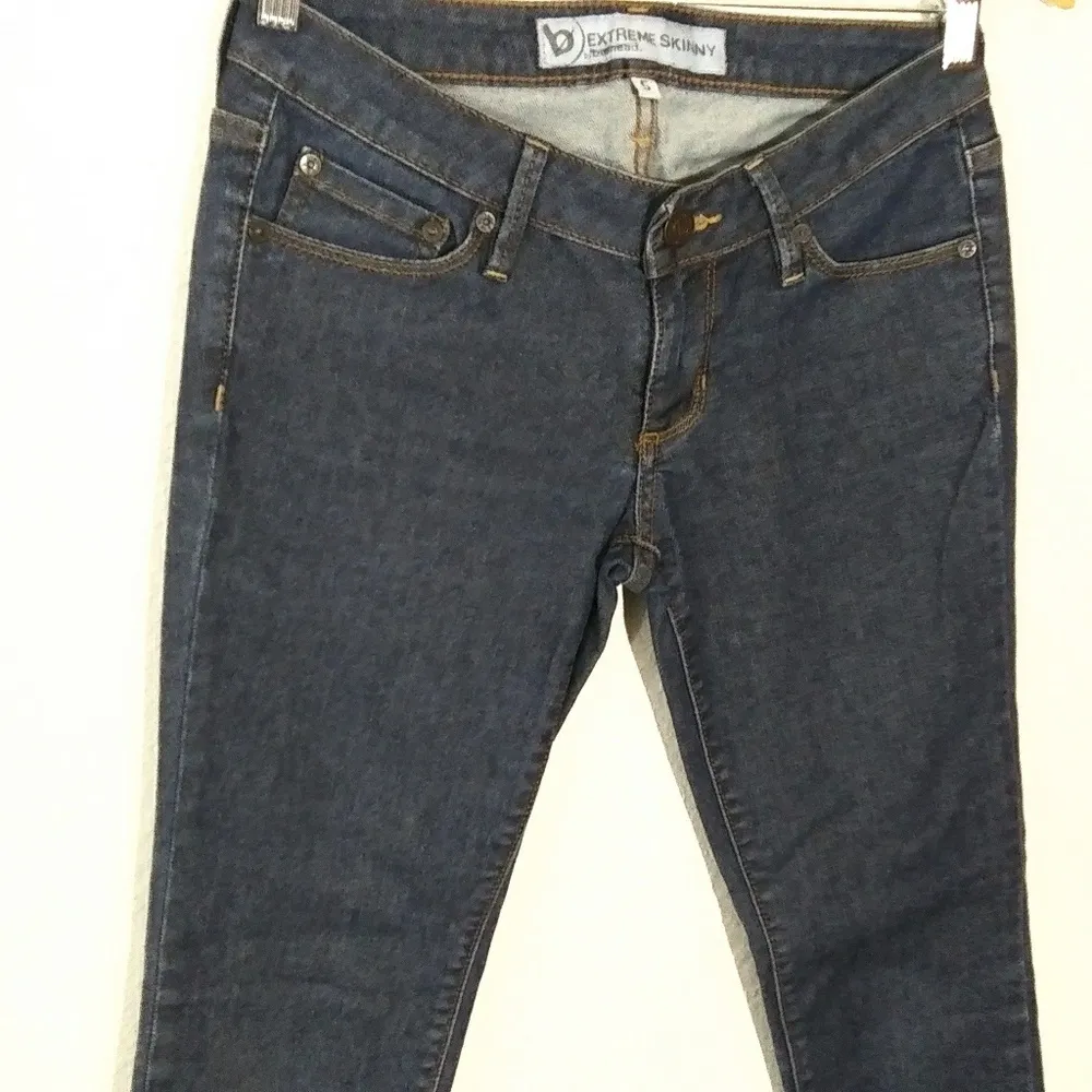 Bullhead extreme low cut skinny juniors jeans dark fabric Size 5 - Image 5