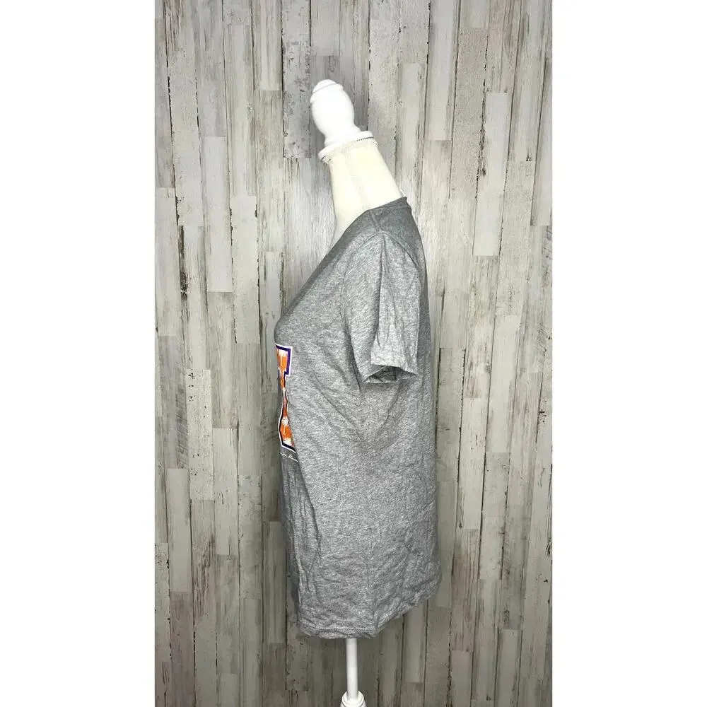 NWT Clemson Tigers‎ Women's Size Medium Gray CU V-Neck Short Sleeve T-Shirt - Image 4