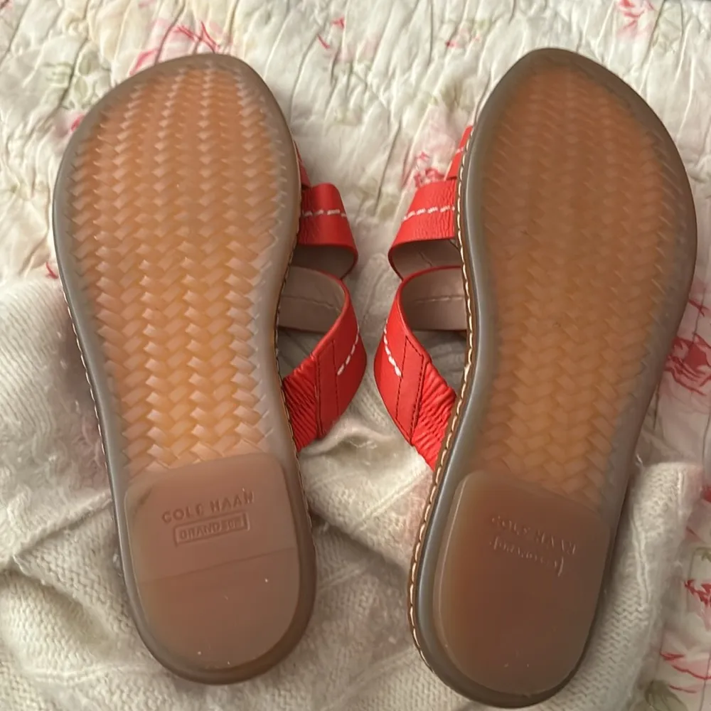 Cole haan sandals beautiful brand new condition 7 1/2 - Image 3