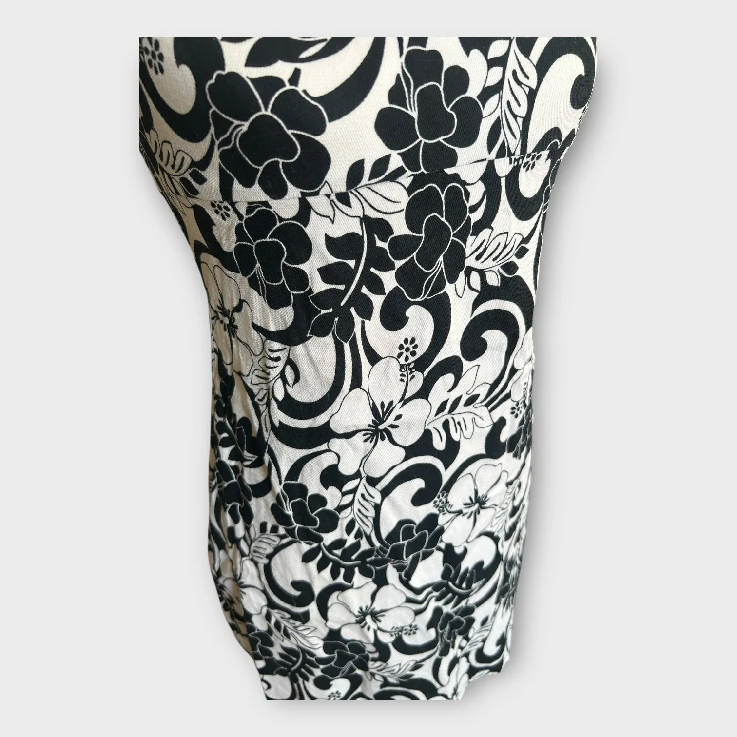 Vintage Y2K Byer Too! Hawaiin Print Halter Mini Dress Black & White 13 Beachy Size undefined - Image 2