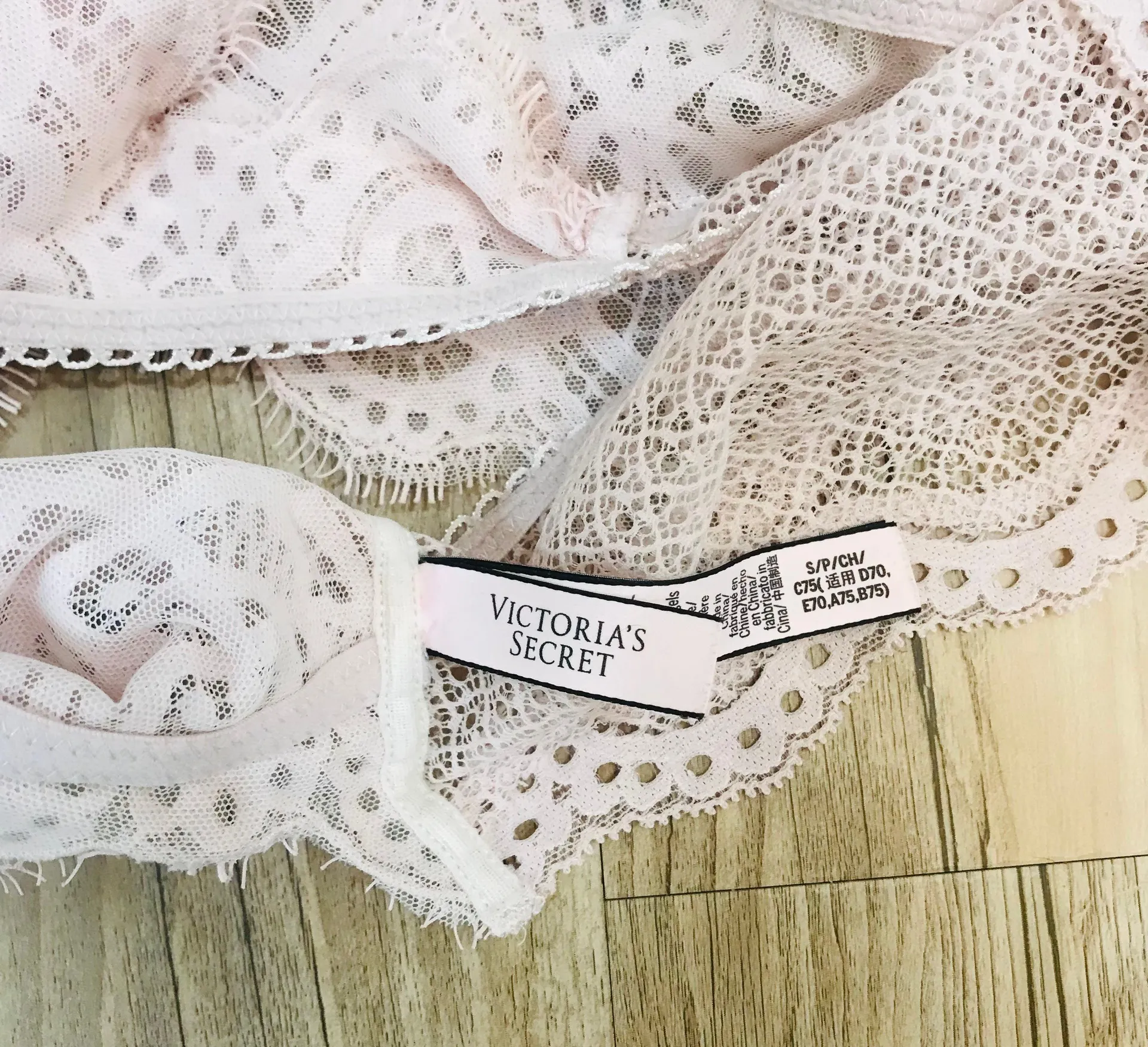 Victoria’s Secret blush pink Bralette small - Image 7