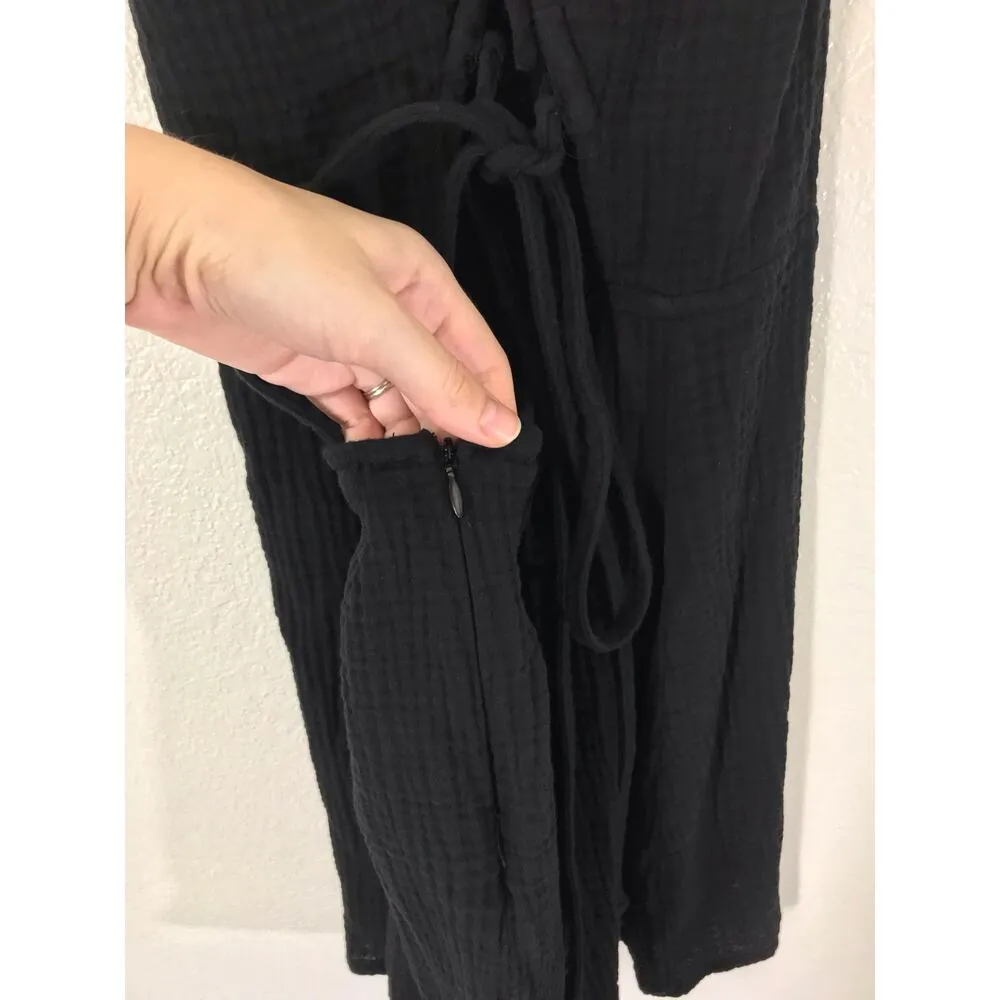 black sundress with criss cross back detail - Image 4